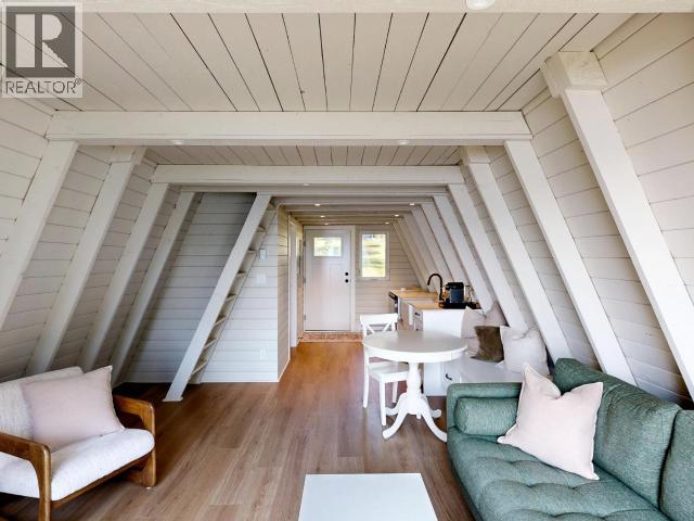 2158 ROBERTS ROAD, Powell River