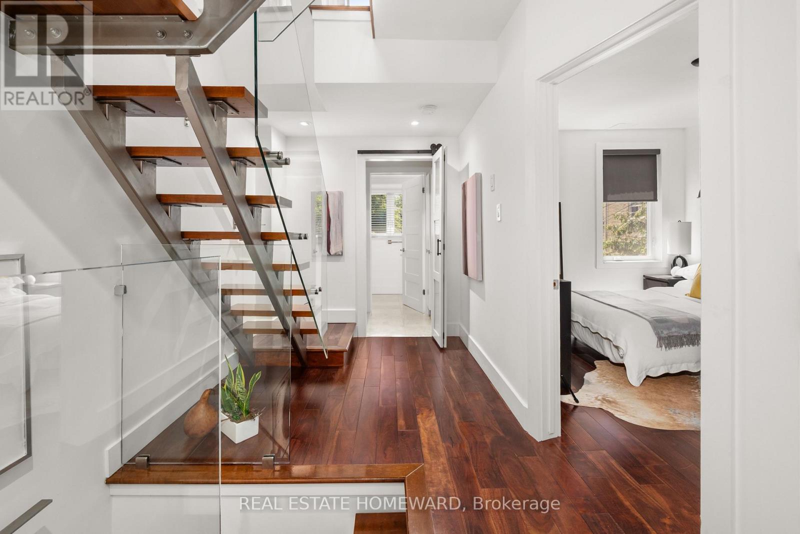 157 RANLEIGH AVENUE - Image 18