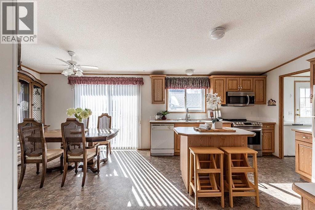 8, 1600 Strachan Road SE - 18