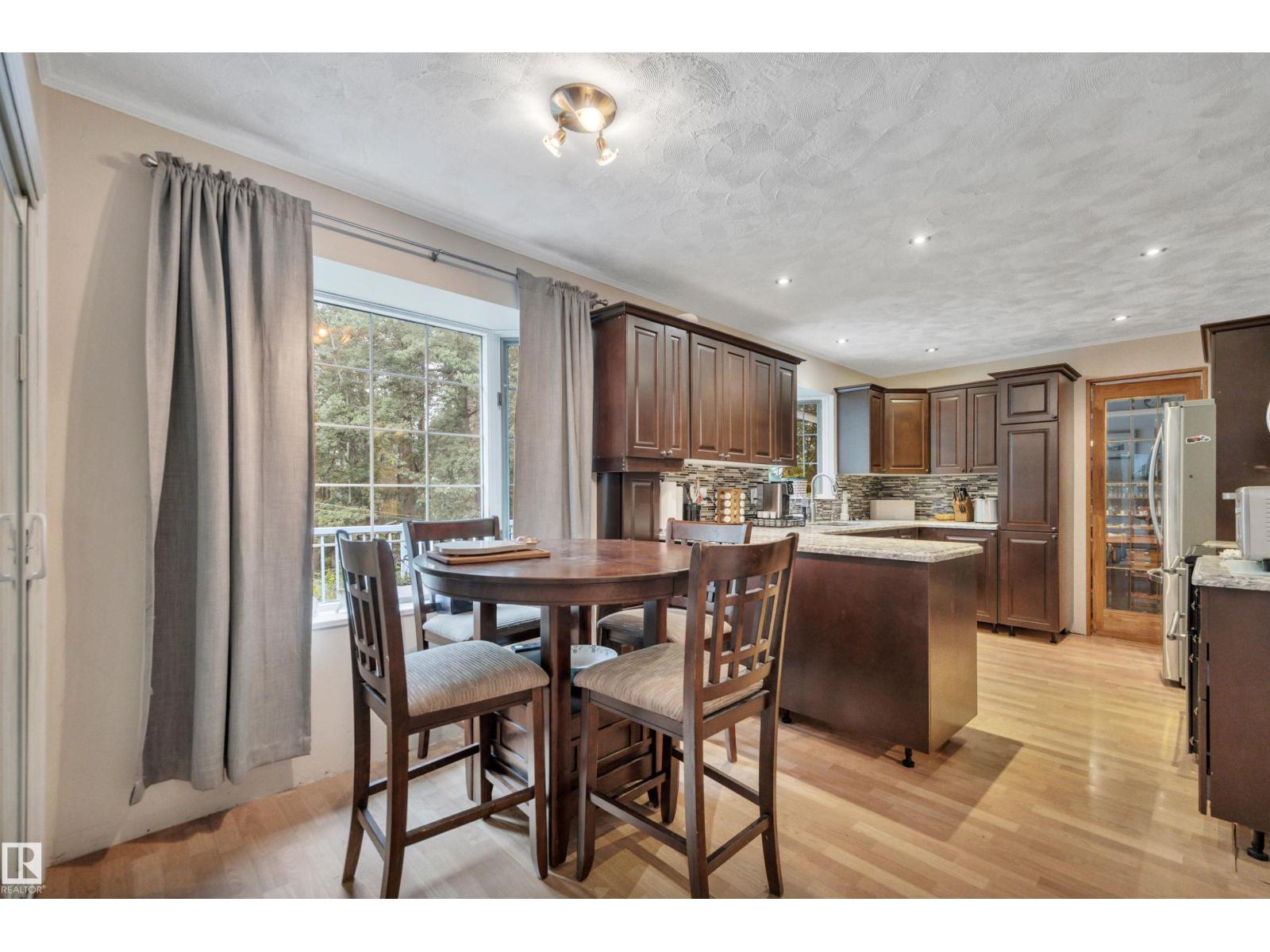 #38 54120 RGE ROAD 12 - 21