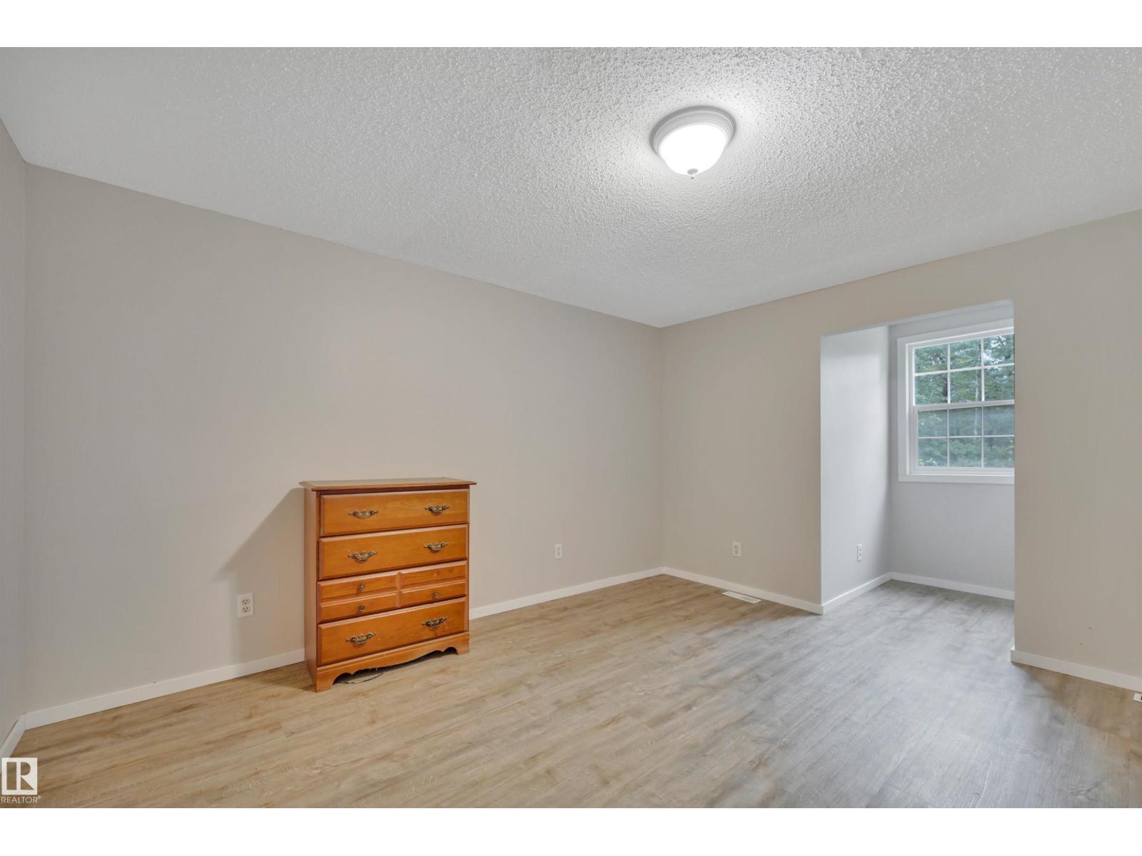 #38 54120 RGE ROAD 12 - 48