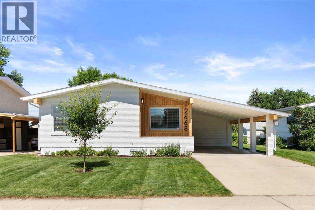 2668 Thompson Crescent SE - 1