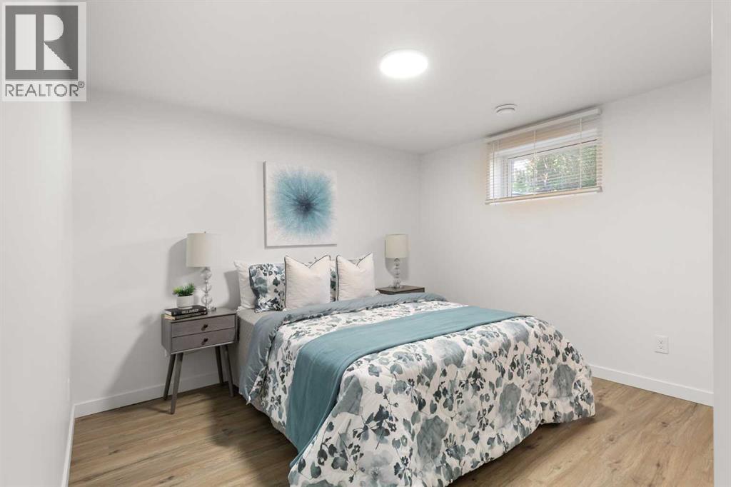 2668 Thompson Crescent SE - 36