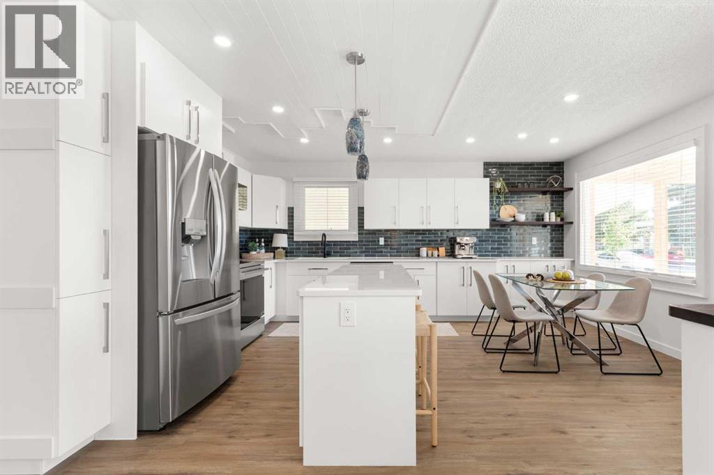 2668 Thompson Crescent SE - 11