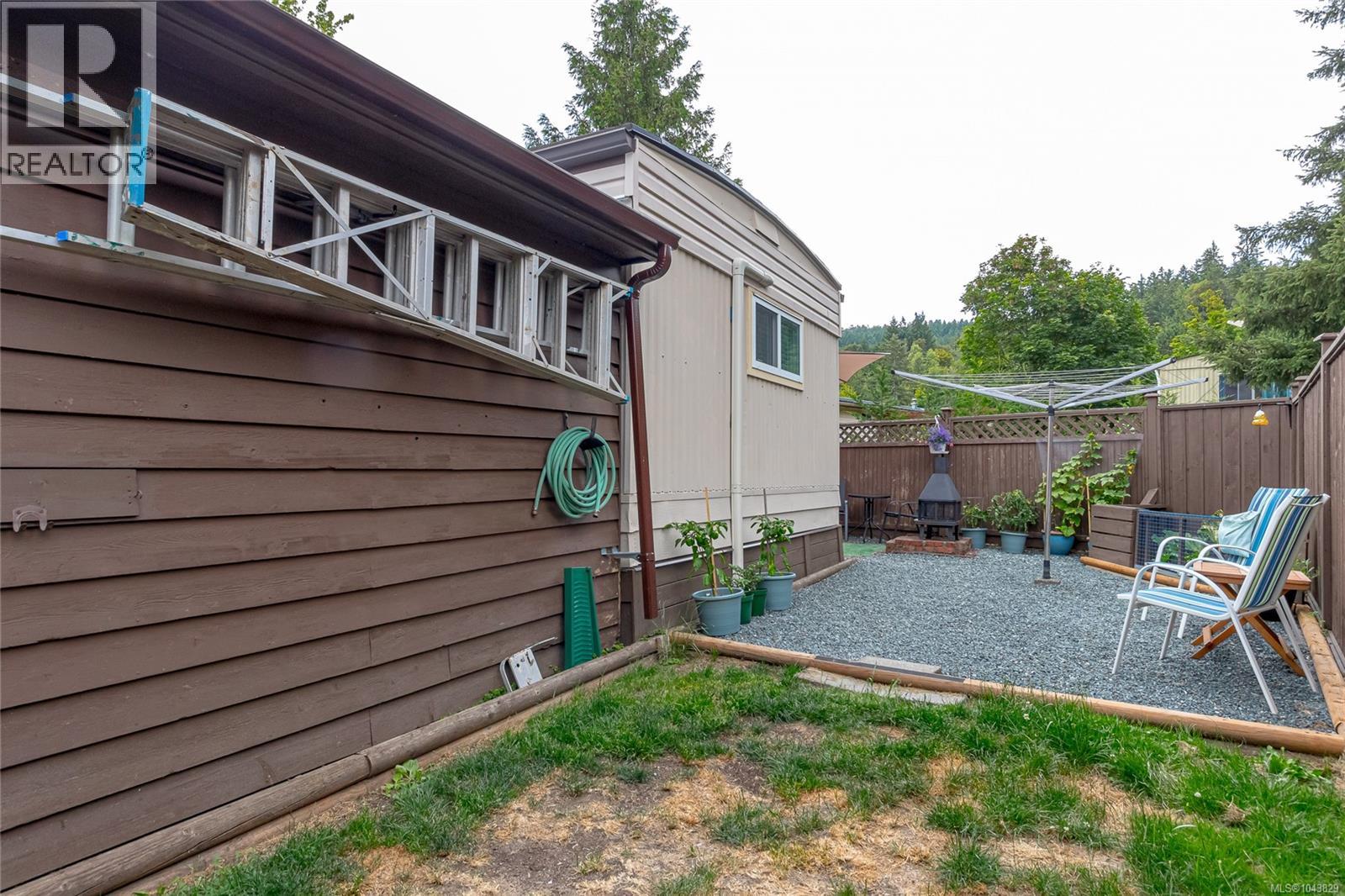 #29 1751 Northgate Rd - 25