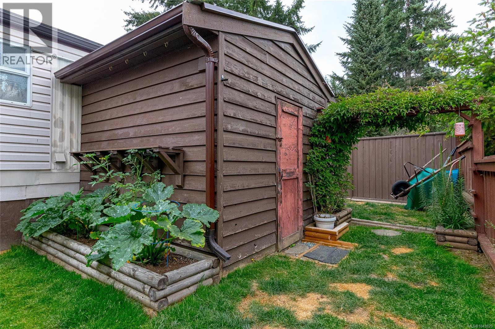 #29 1751 Northgate Rd - 26