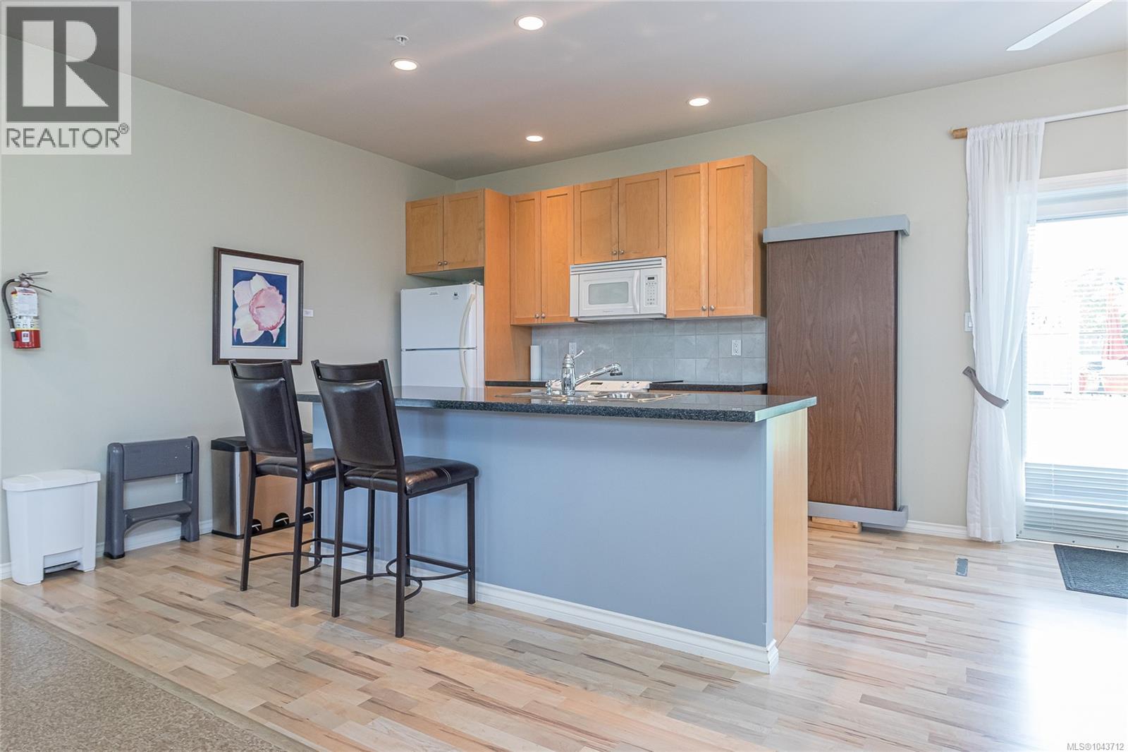 #209 399 Wembley Rd - 42