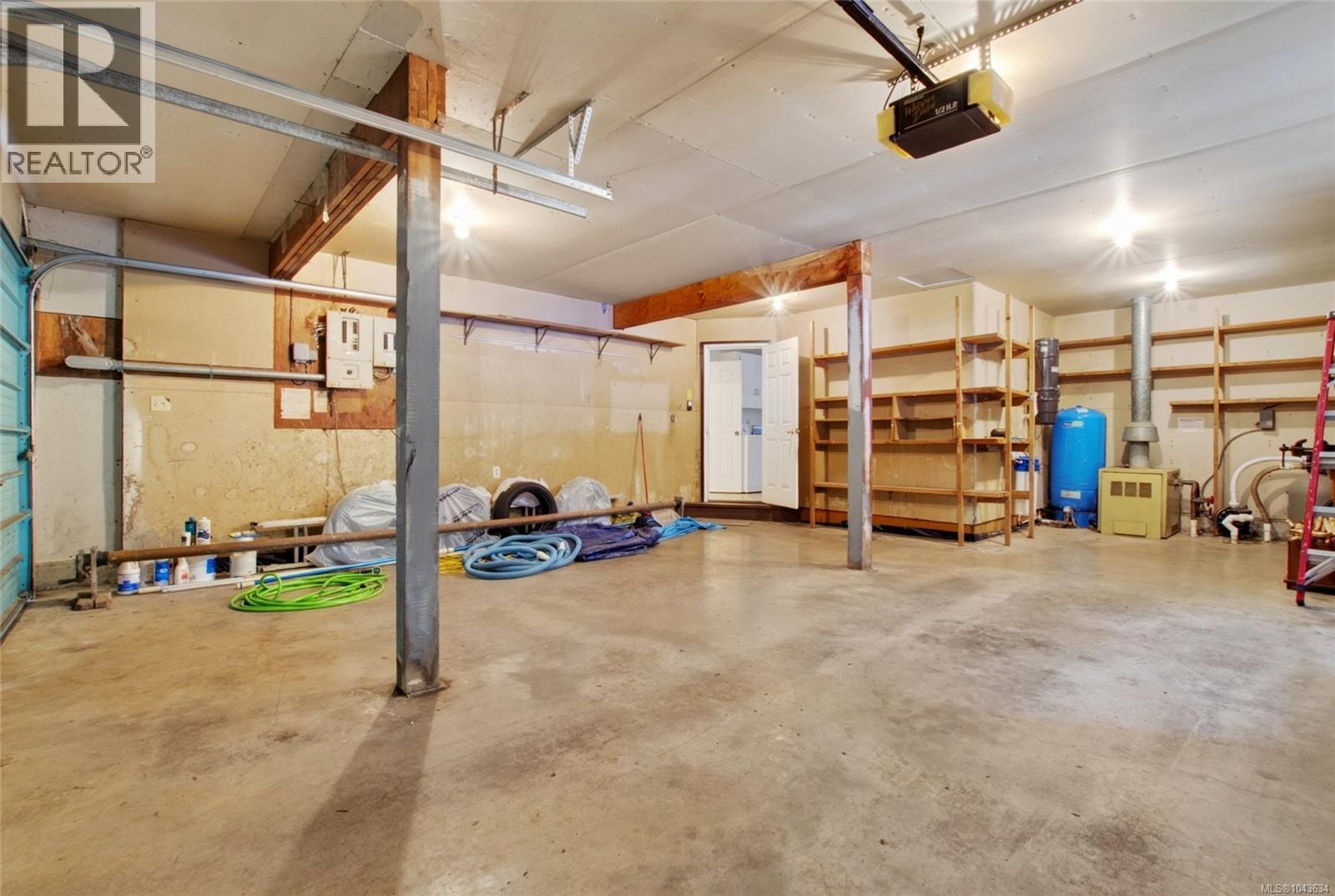 5262 Winchester Rd - 66