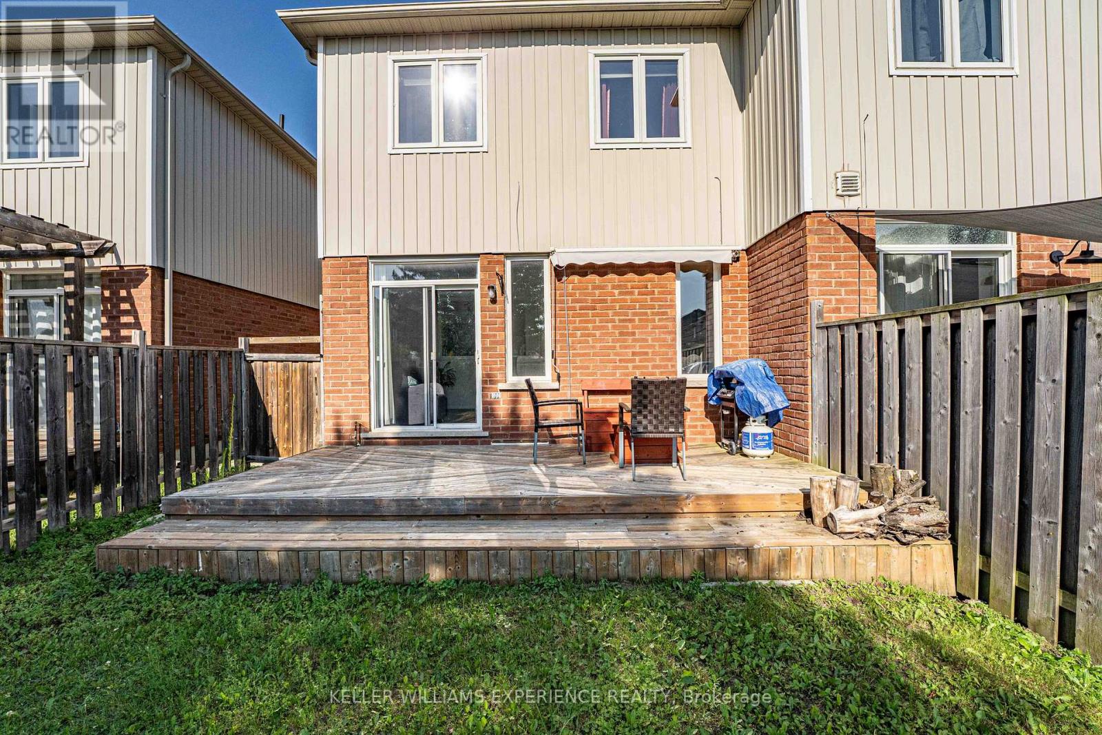 110 COLLIER CRESCENT - 20