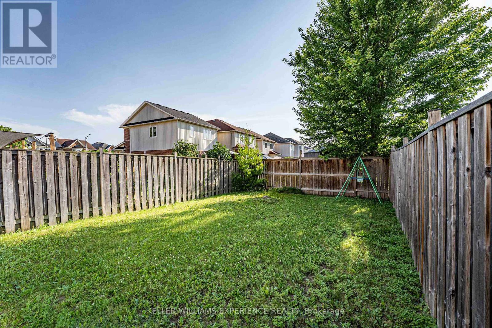 110 COLLIER CRESCENT - 26