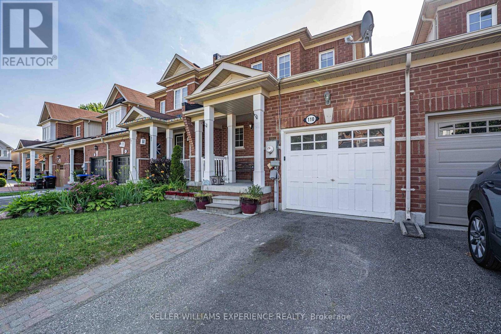 110 COLLIER CRESCENT - 1