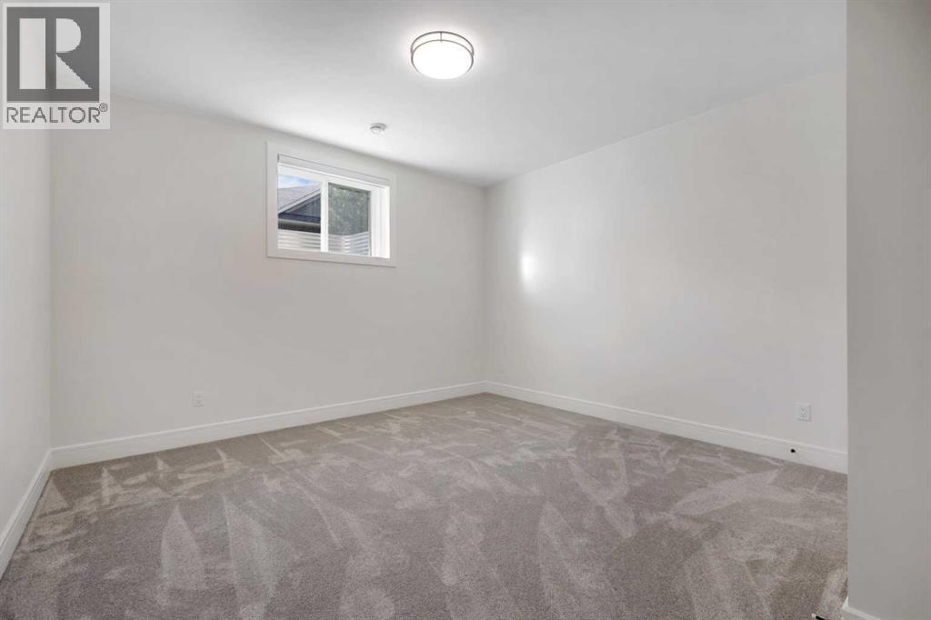 243 Coopers Cove SW - 33