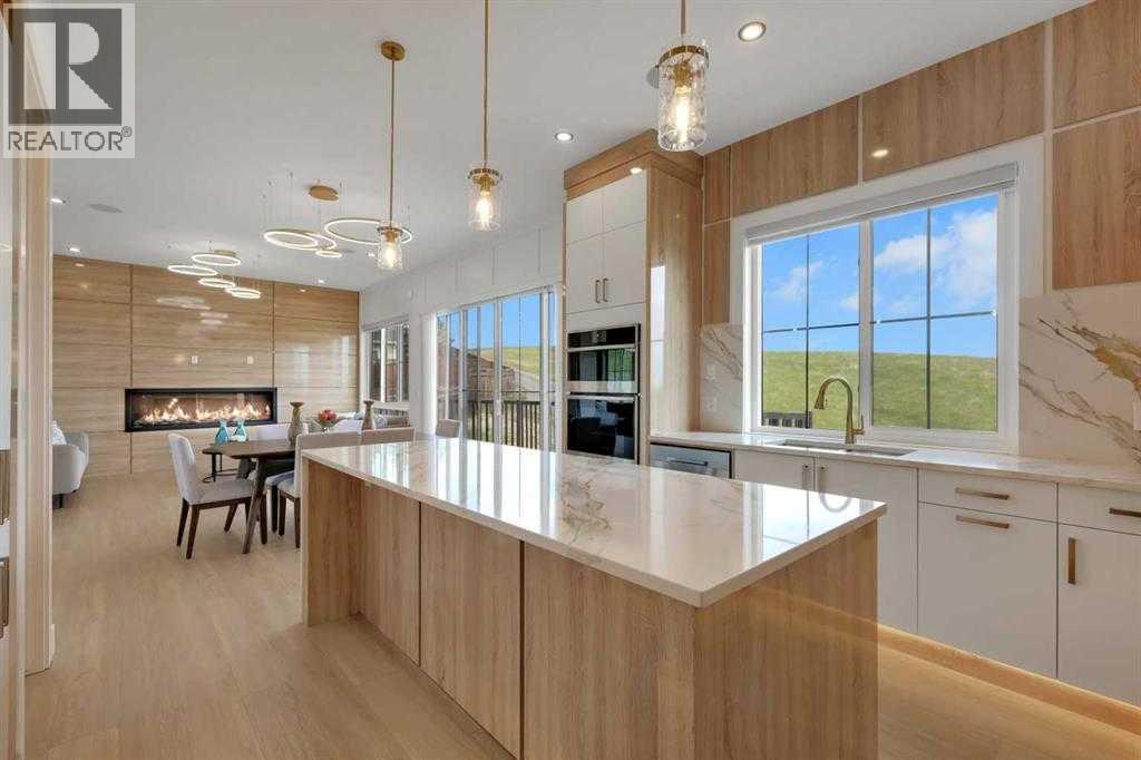 230 Royal Birch View NW - 4