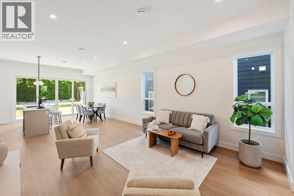 387 Chardonnay Avenue, Oliver