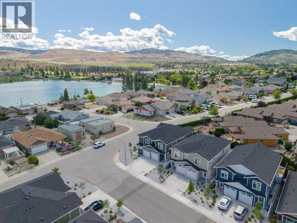 387 Chardonnay Avenue, Oliver