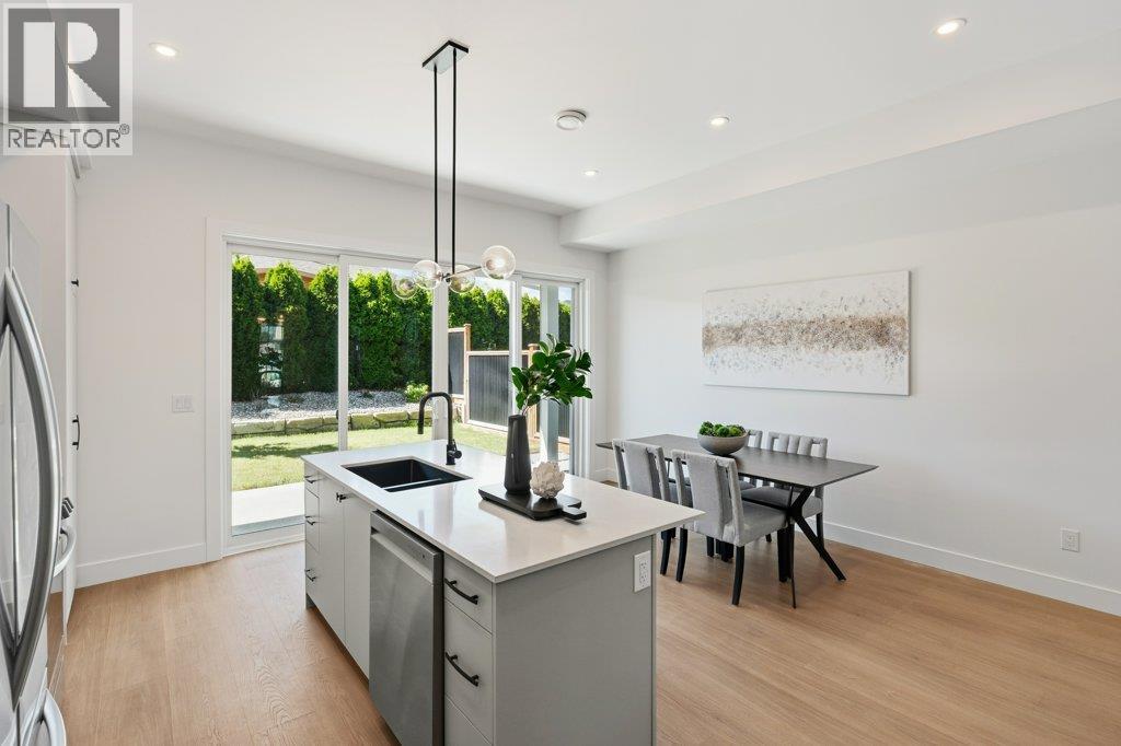 387 Chardonnay Avenue, Oliver