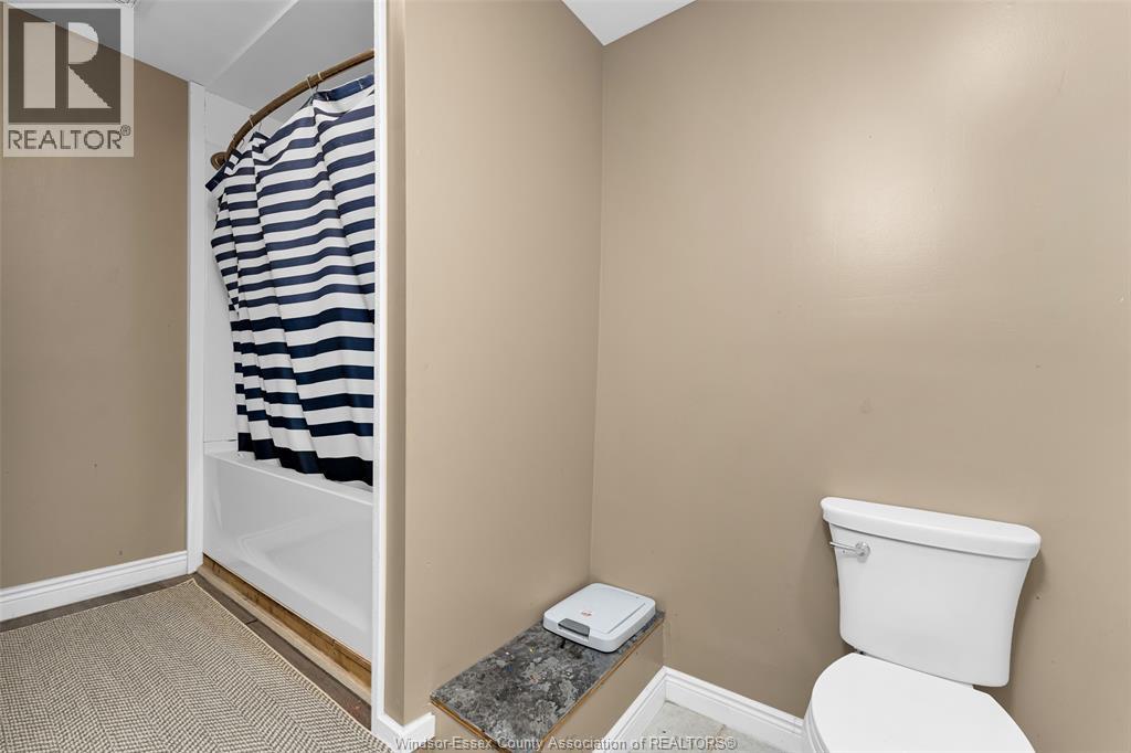 201 MAPLEWOOD DRIVE - 37