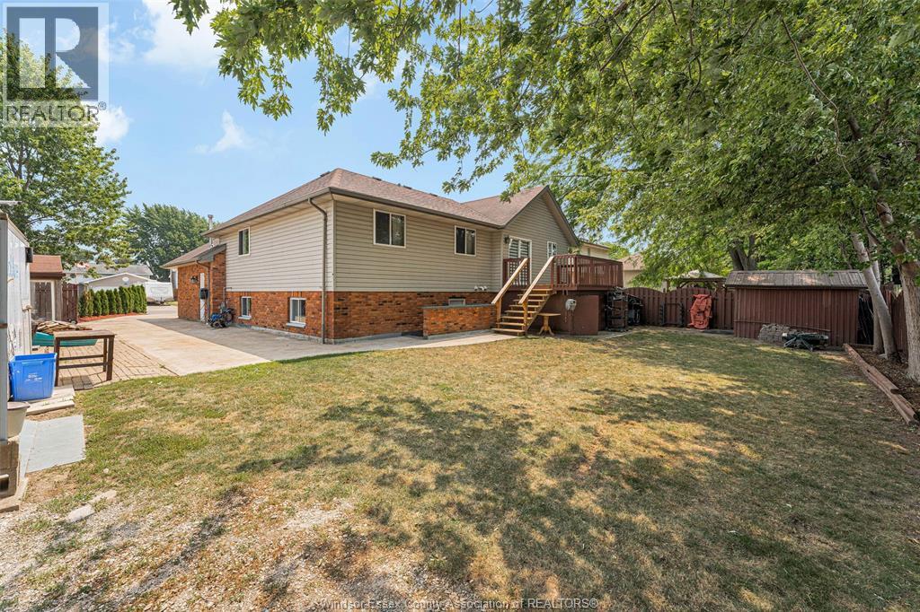 201 MAPLEWOOD DRIVE - 7