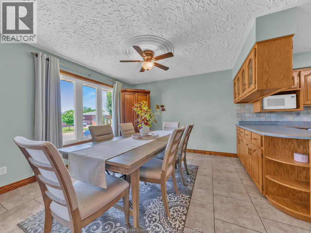 24 CAMELOT AVENUE - 10