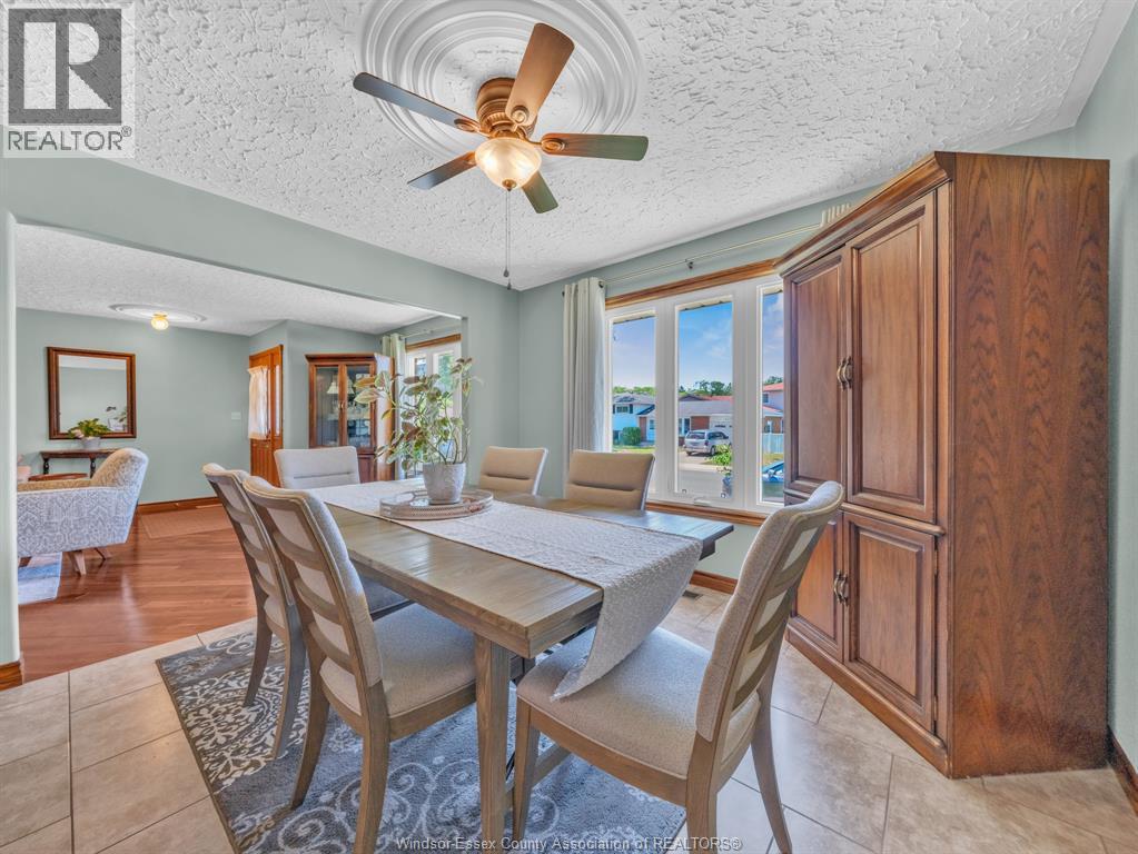 24 CAMELOT AVENUE - 11