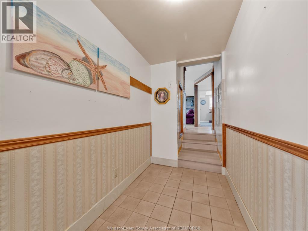 24 CAMELOT AVENUE - 39