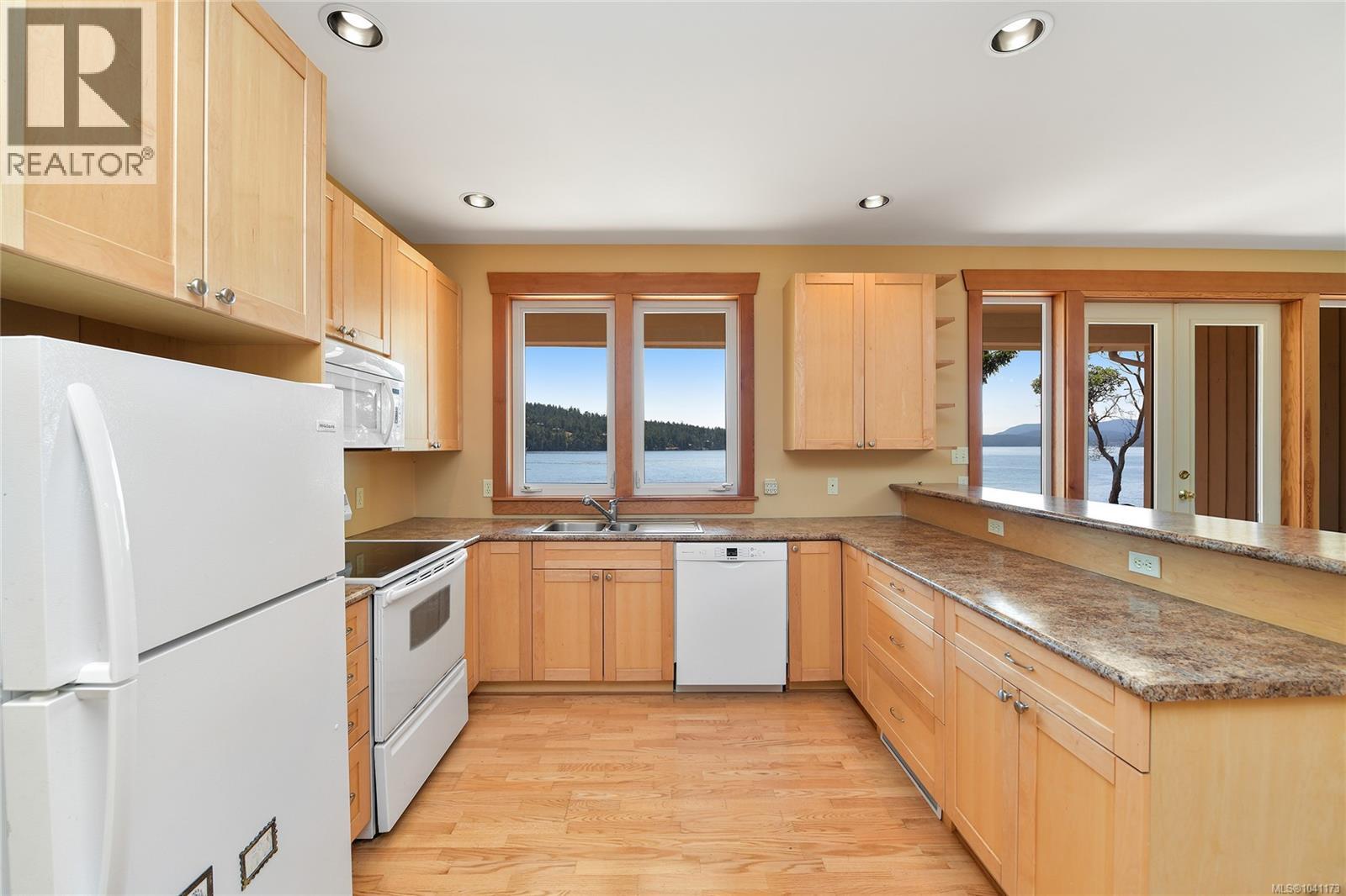 647 Dinner Bay Rd - 12