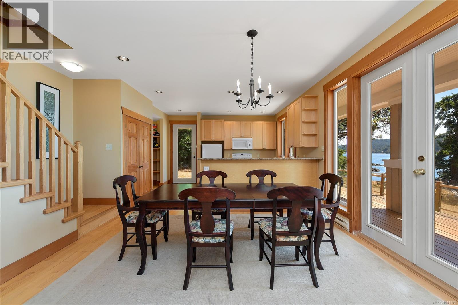 647 Dinner Bay Rd - 16