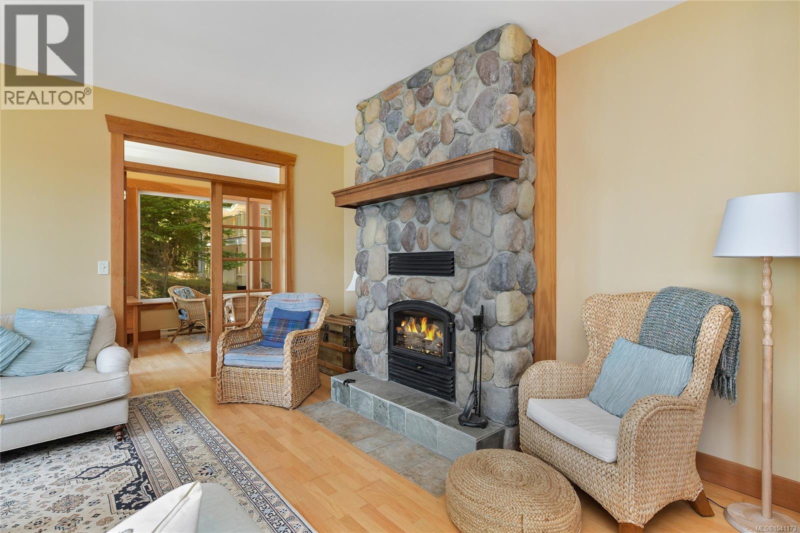 647 Dinner Bay Rd - 21