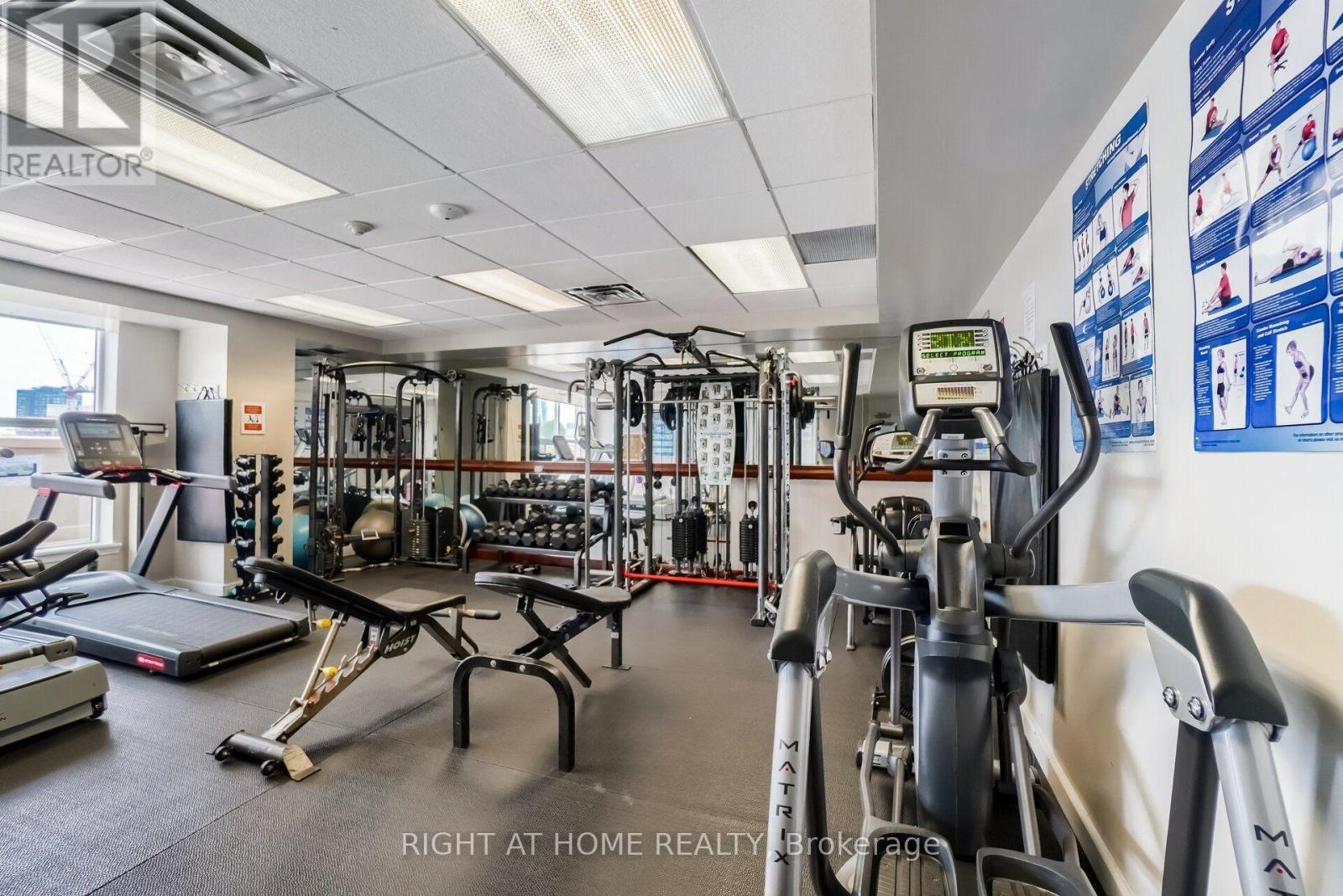 #TH 8A 801 KING STREET W - Image 35