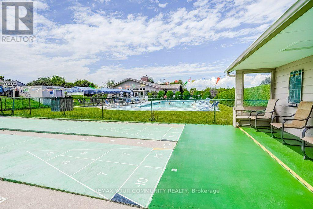 165 ROXANNA DRIVE - Image 38