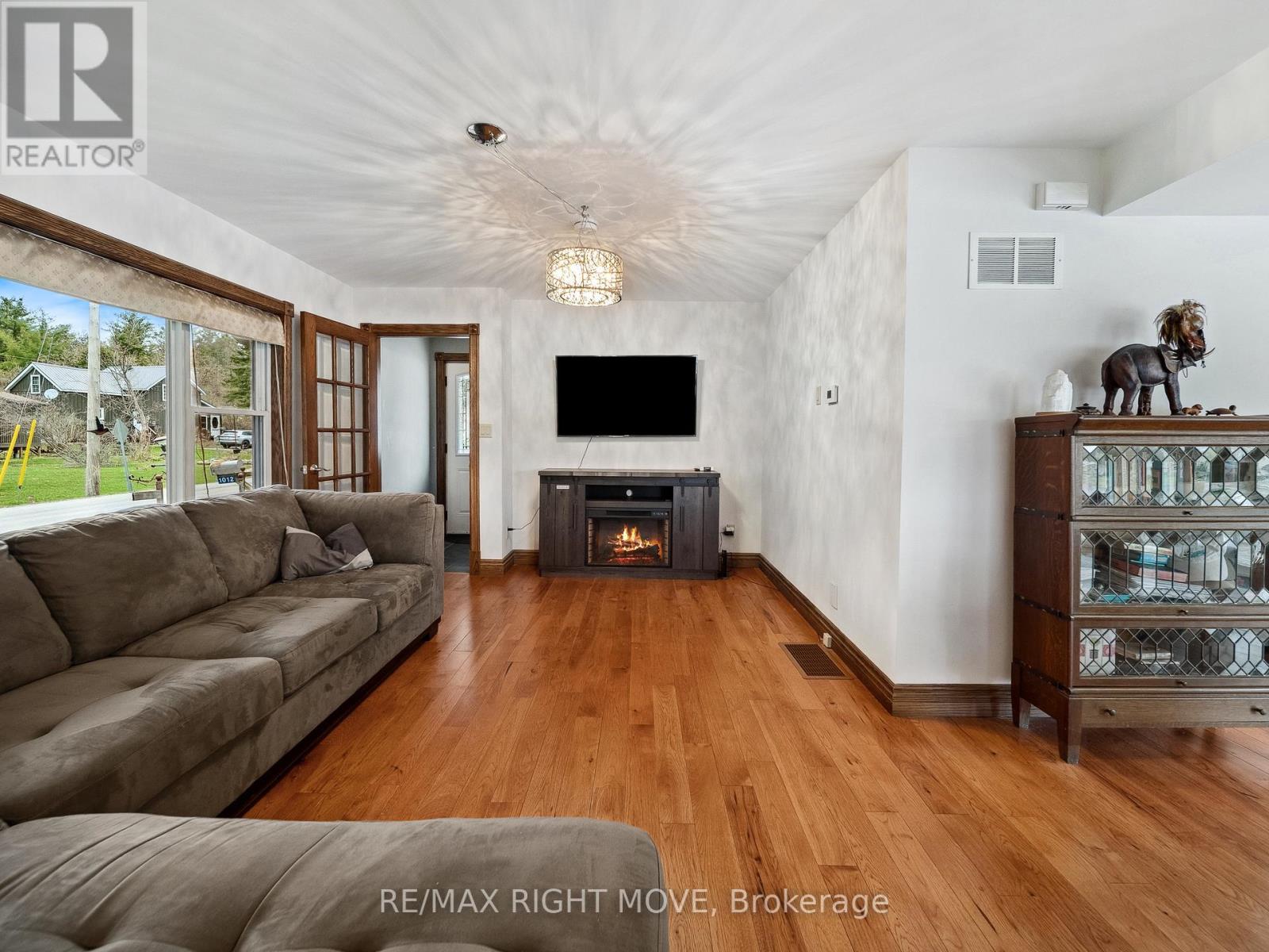1012 COWBELL LANE - Image 18