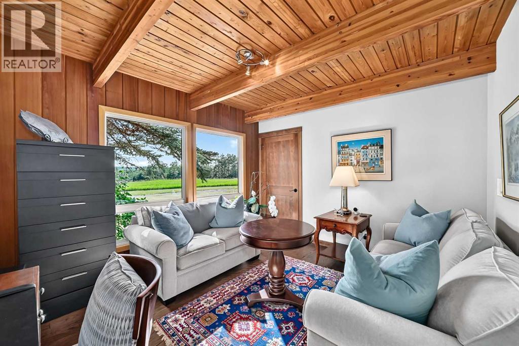 261136 Range Road 33 - 25