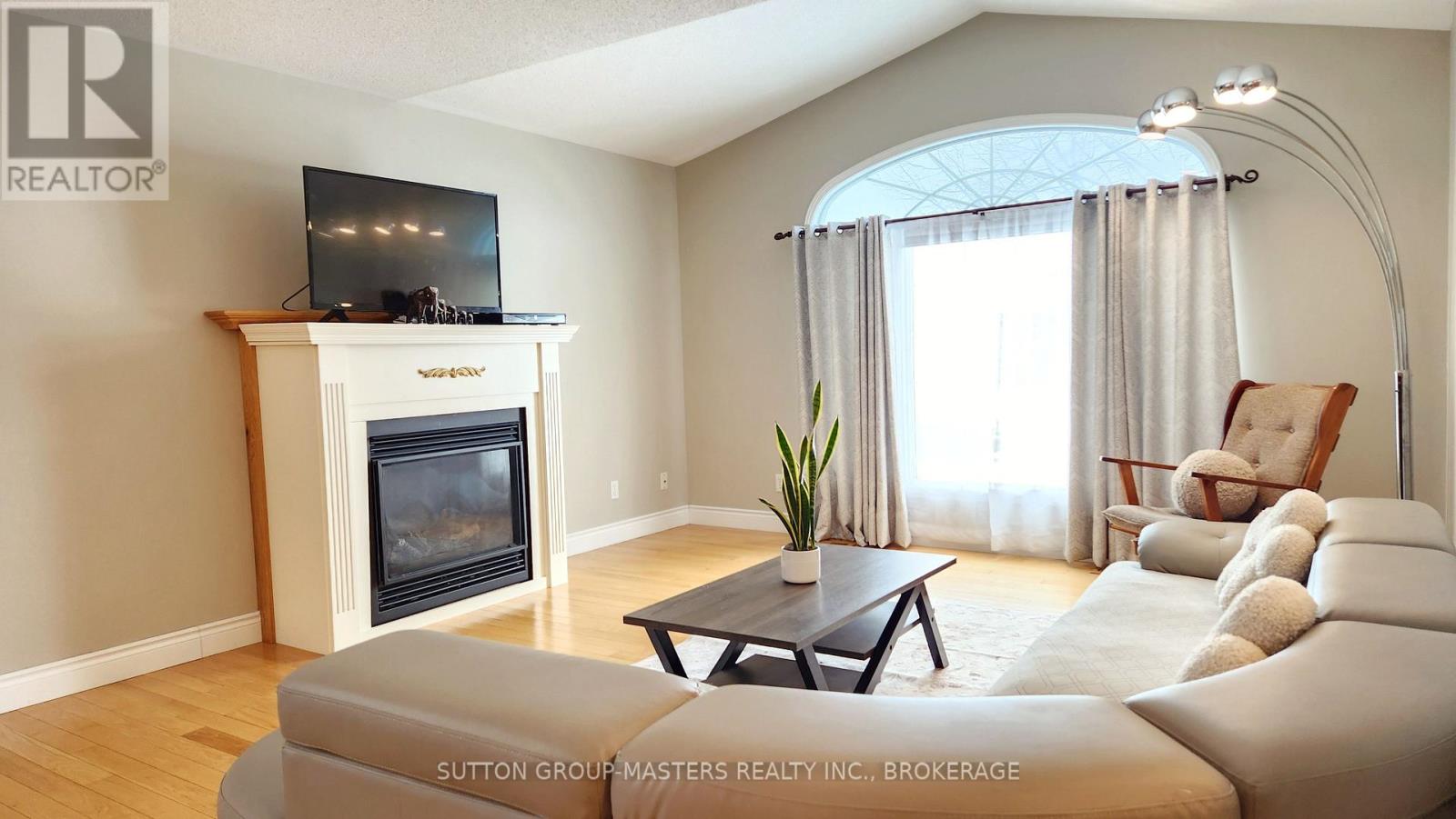178 LANGFIELD STREET - 7