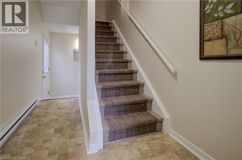 #38 175 ELM RIDGE Drive - 19