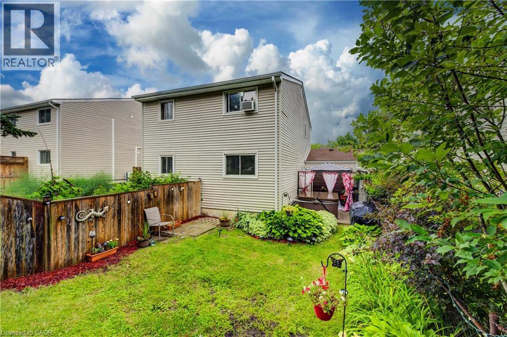 #38 175 ELM RIDGE Drive - 32