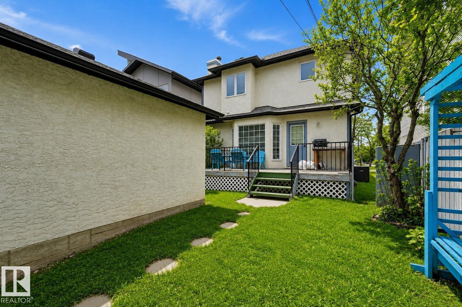 11107 UNIVERSITY AV NW - 30