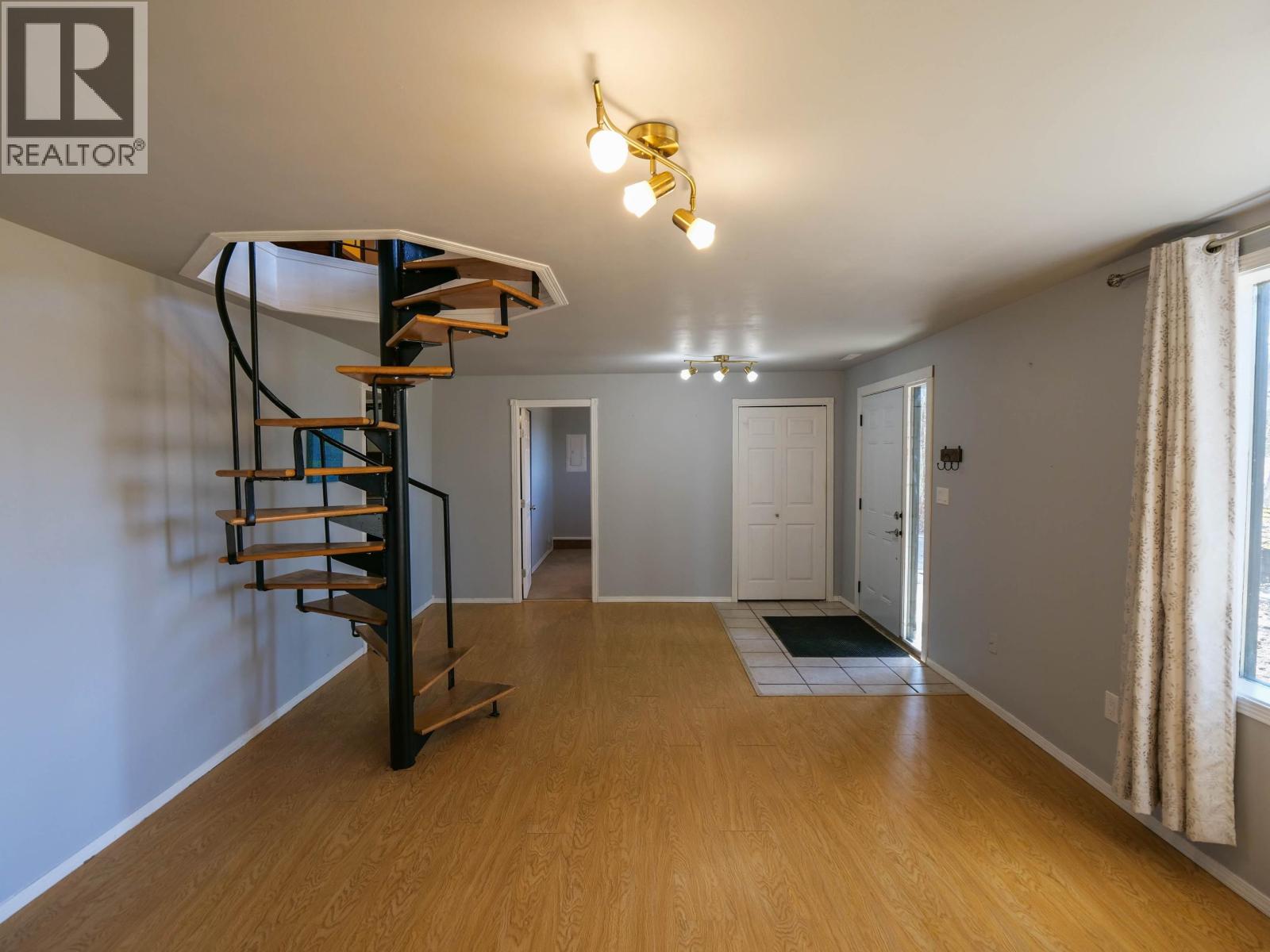 182 S COACH ROAD, Quesnel