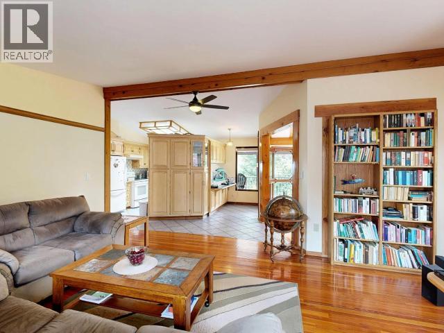 9573 LARSON ROAD - Image 8