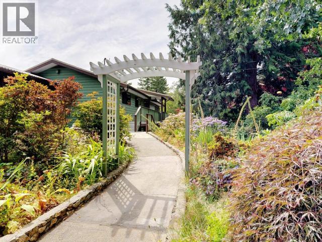 9573 LARSON ROAD - 2