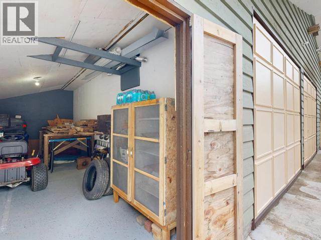 9573 LARSON ROAD - Image 60