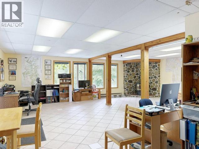 9573 LARSON ROAD - Image 30