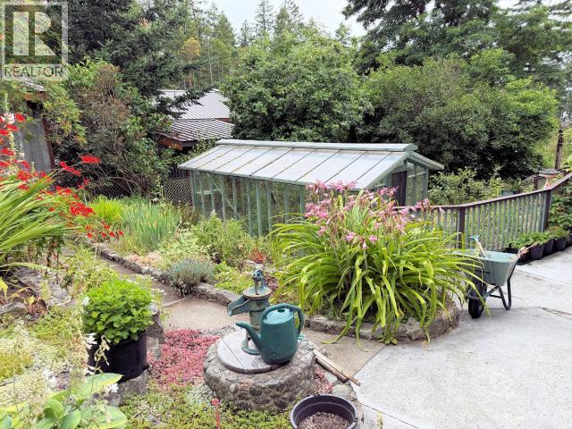 9573 LARSON ROAD - Image 41