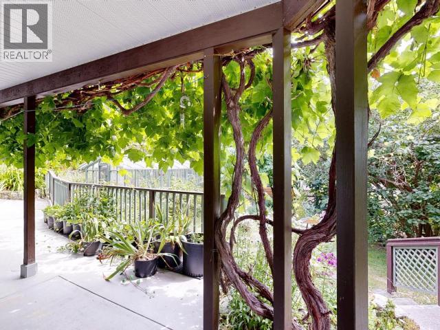 9573 LARSON ROAD - 36