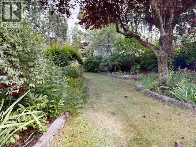 9573 LARSON ROAD - 54