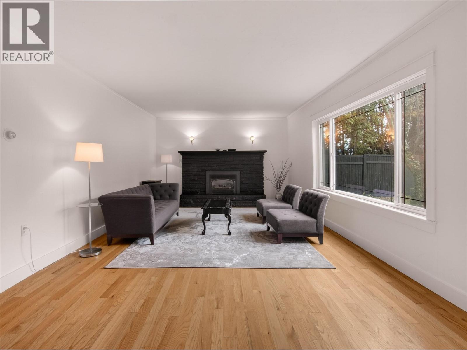410 Upper Bench Road N - 3