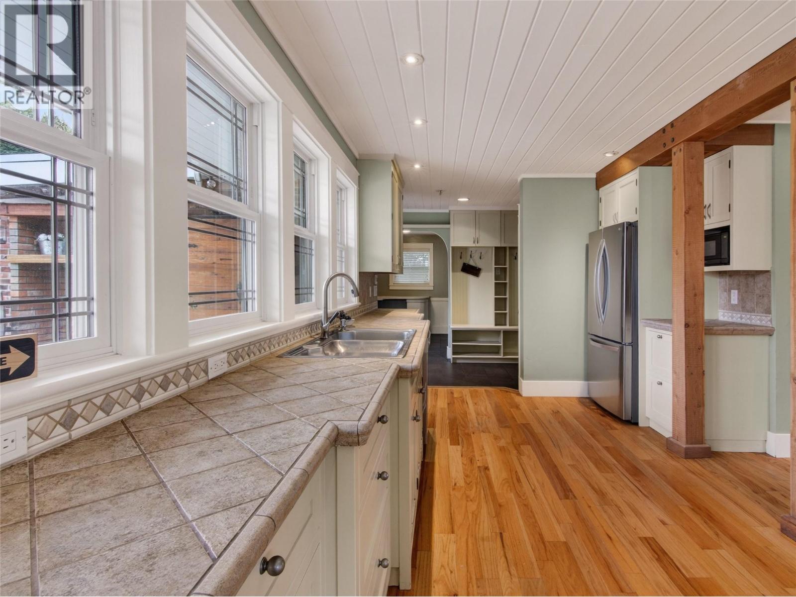 410 Upper Bench Road N - 20
