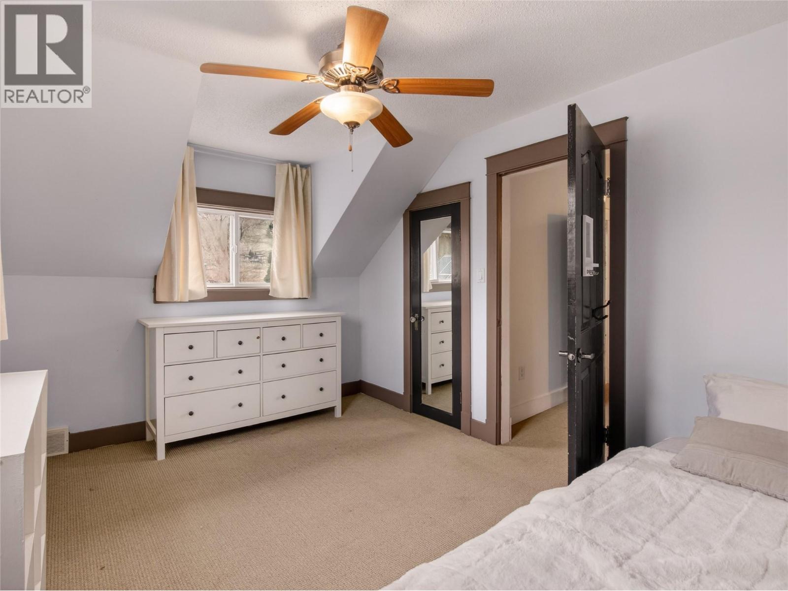 410 Upper Bench Road N - 41