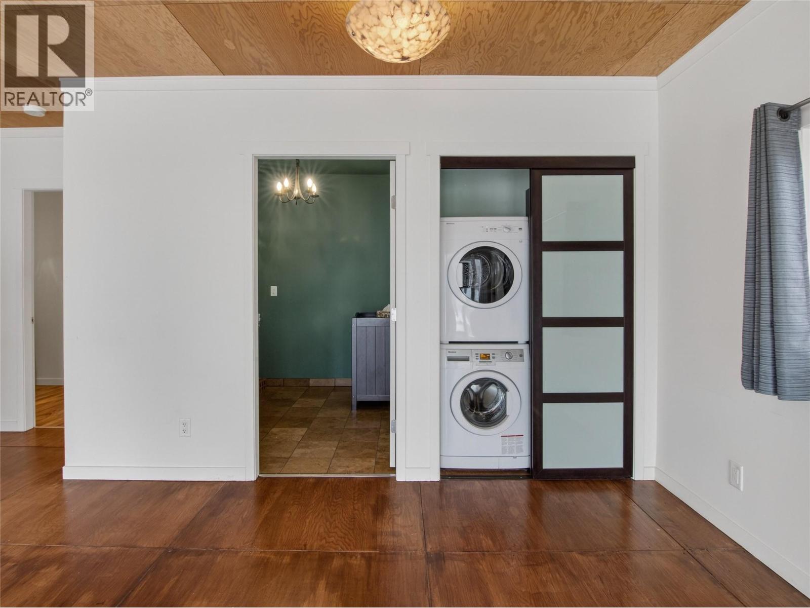 410 Upper Bench Road N - 52