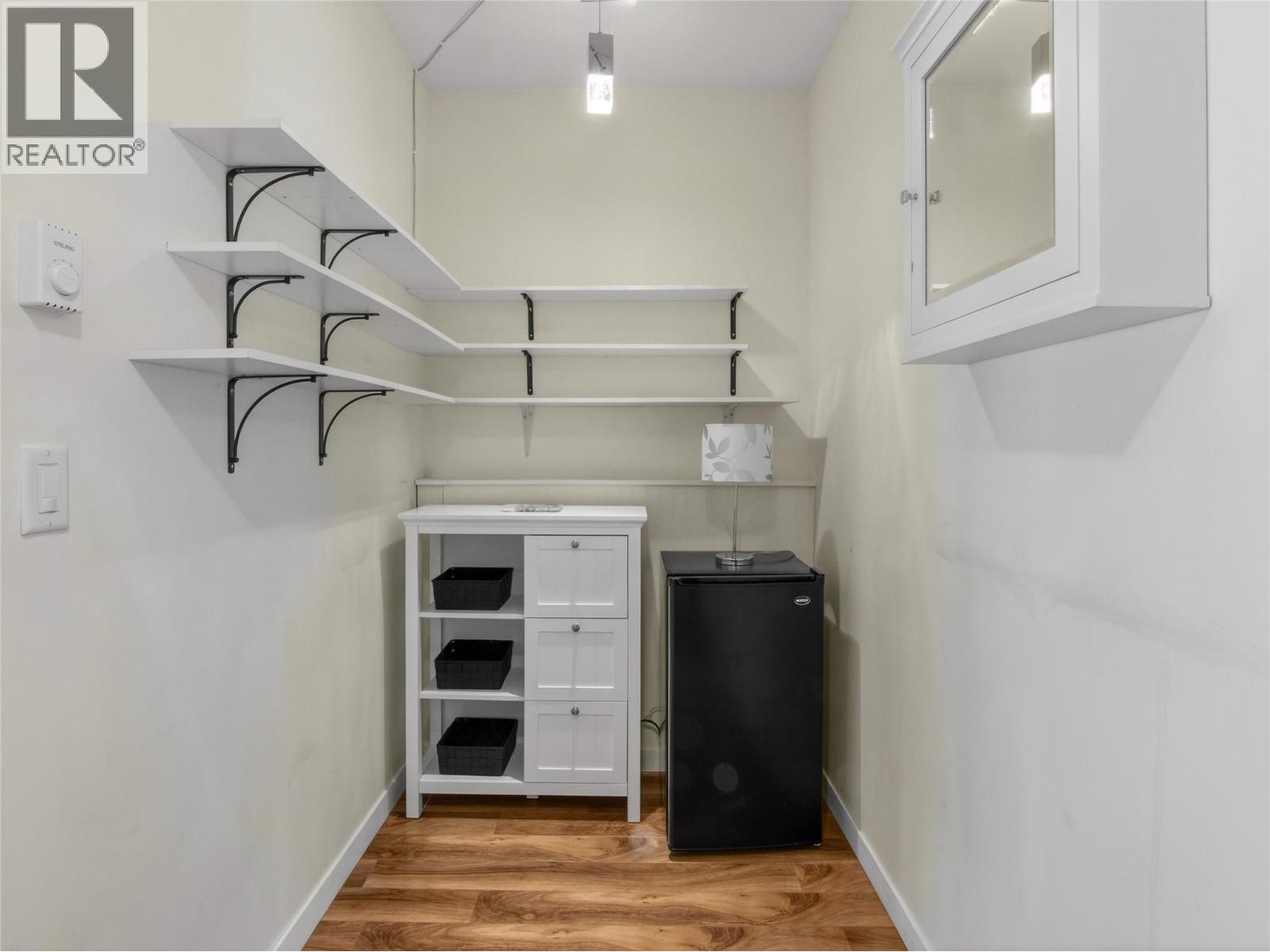 410 Upper Bench Road N - 56