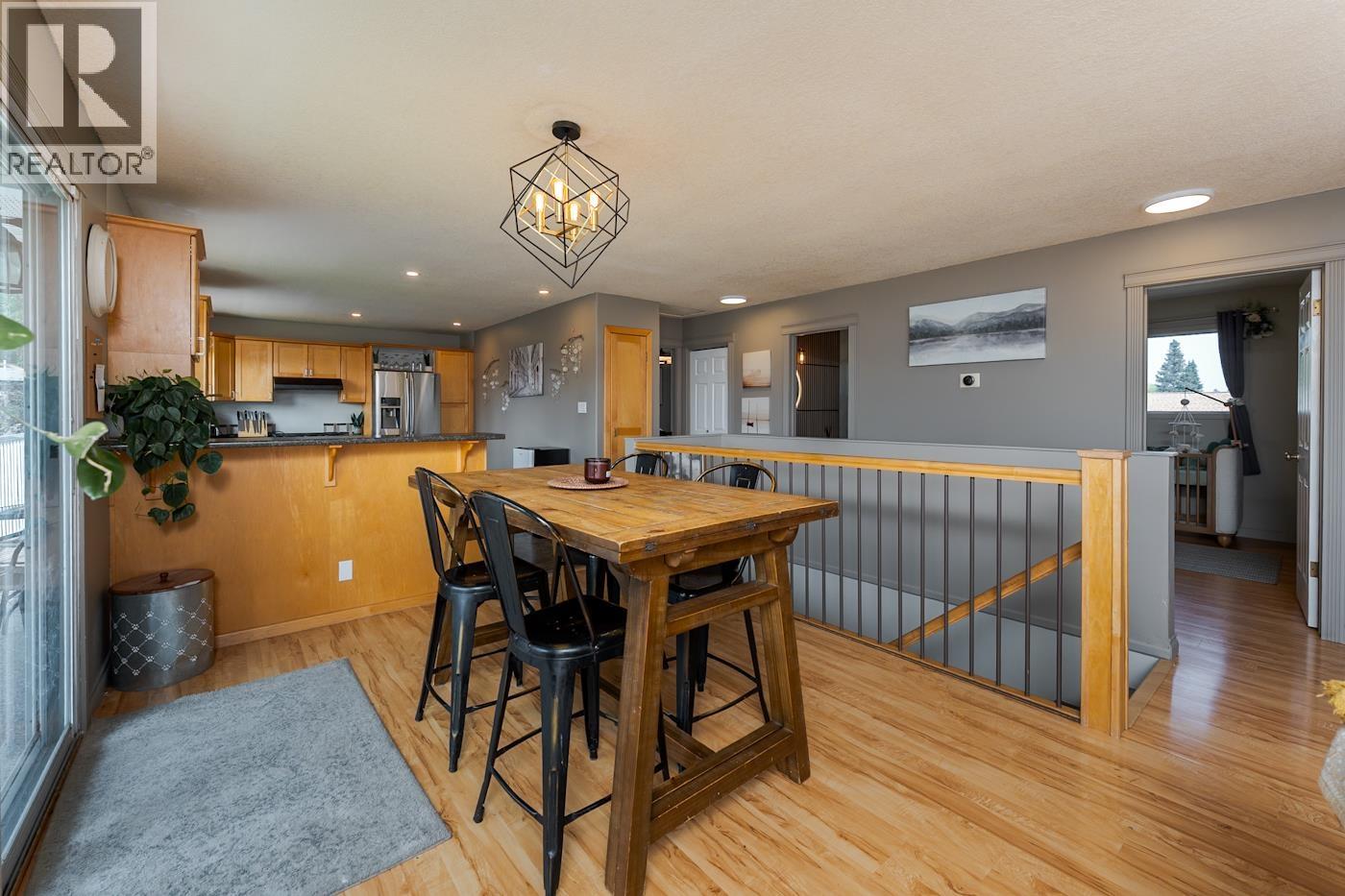 276 MORAN CRESCENT - 13